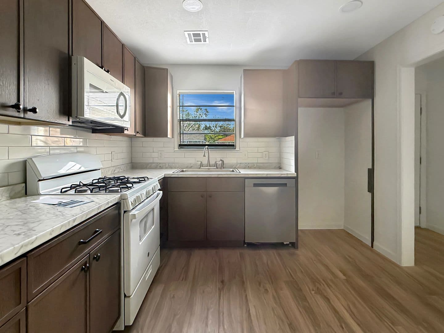 Tulsa Apartment: 1807 W. 58th St