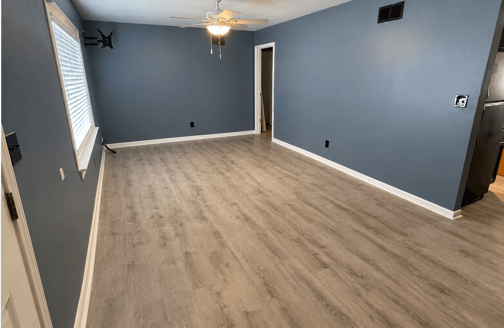 Tulsa House: 208 W 65th Pl N