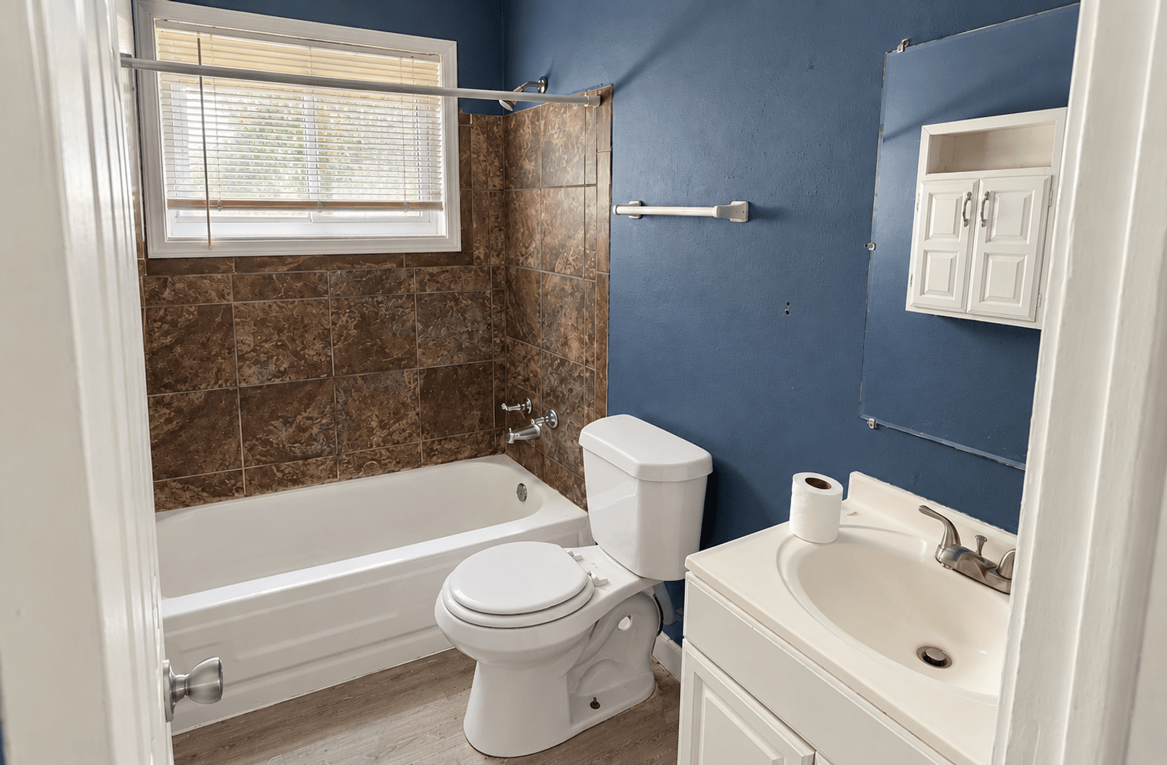 Tulsa House: 208 W 65th Pl N