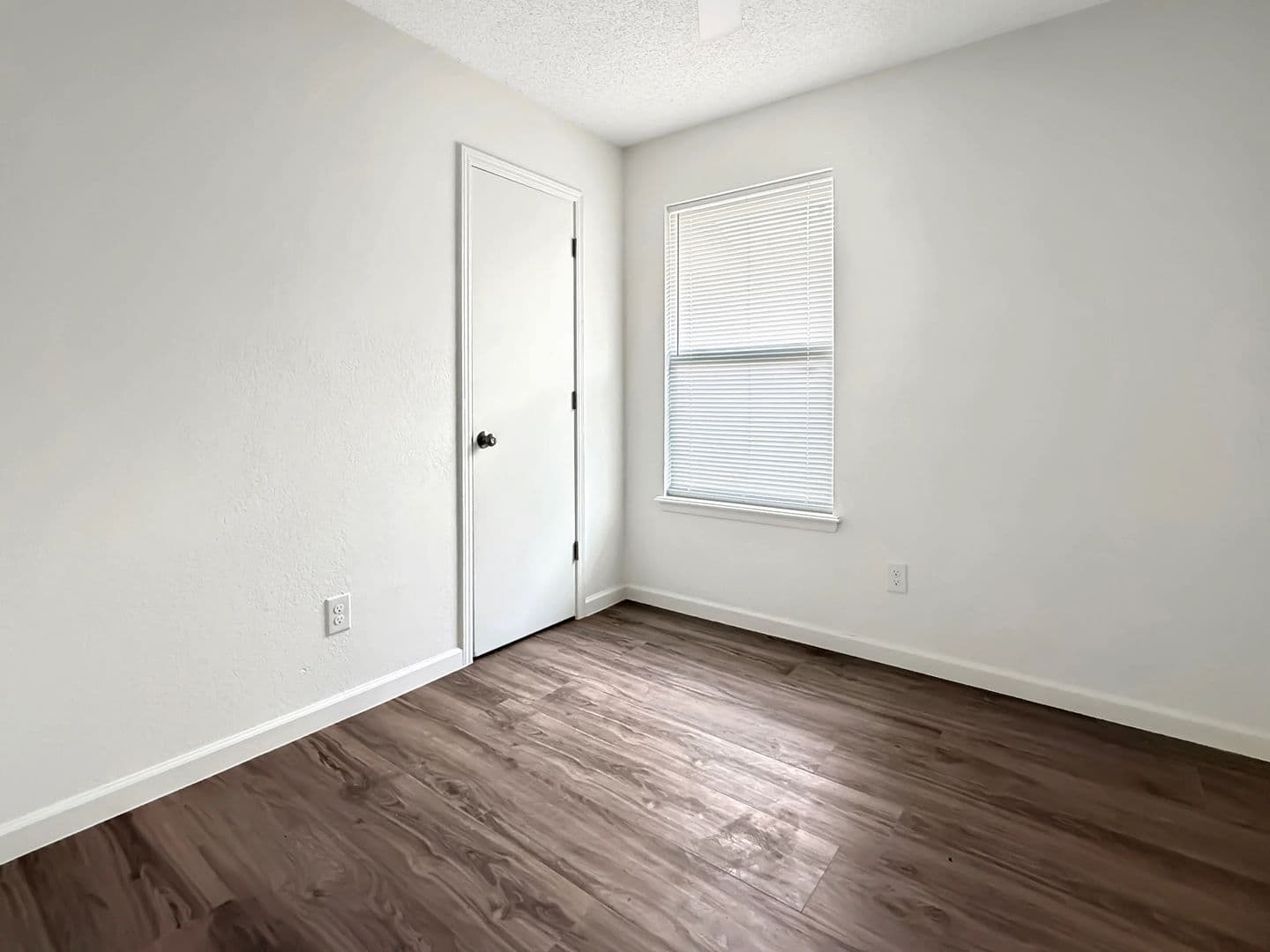Tulsa Apartment: 1807 W. 58th St