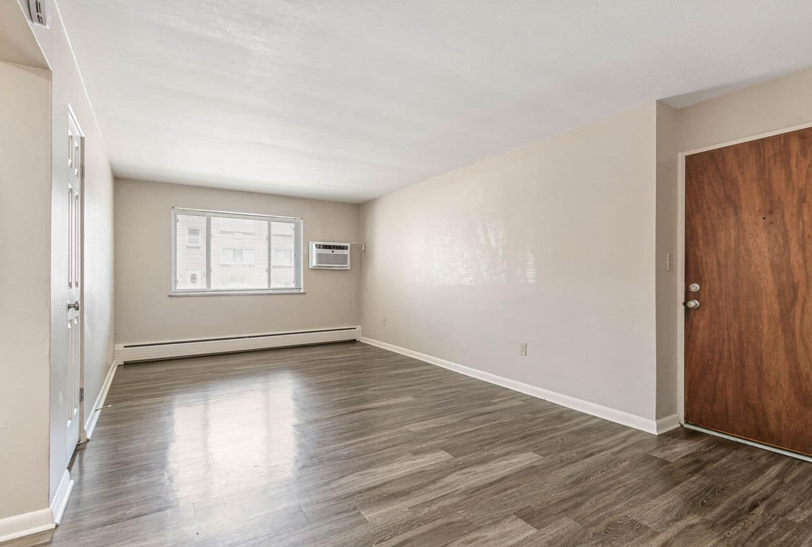 Littleton Apartment: 1116 W. Lilley Ave.