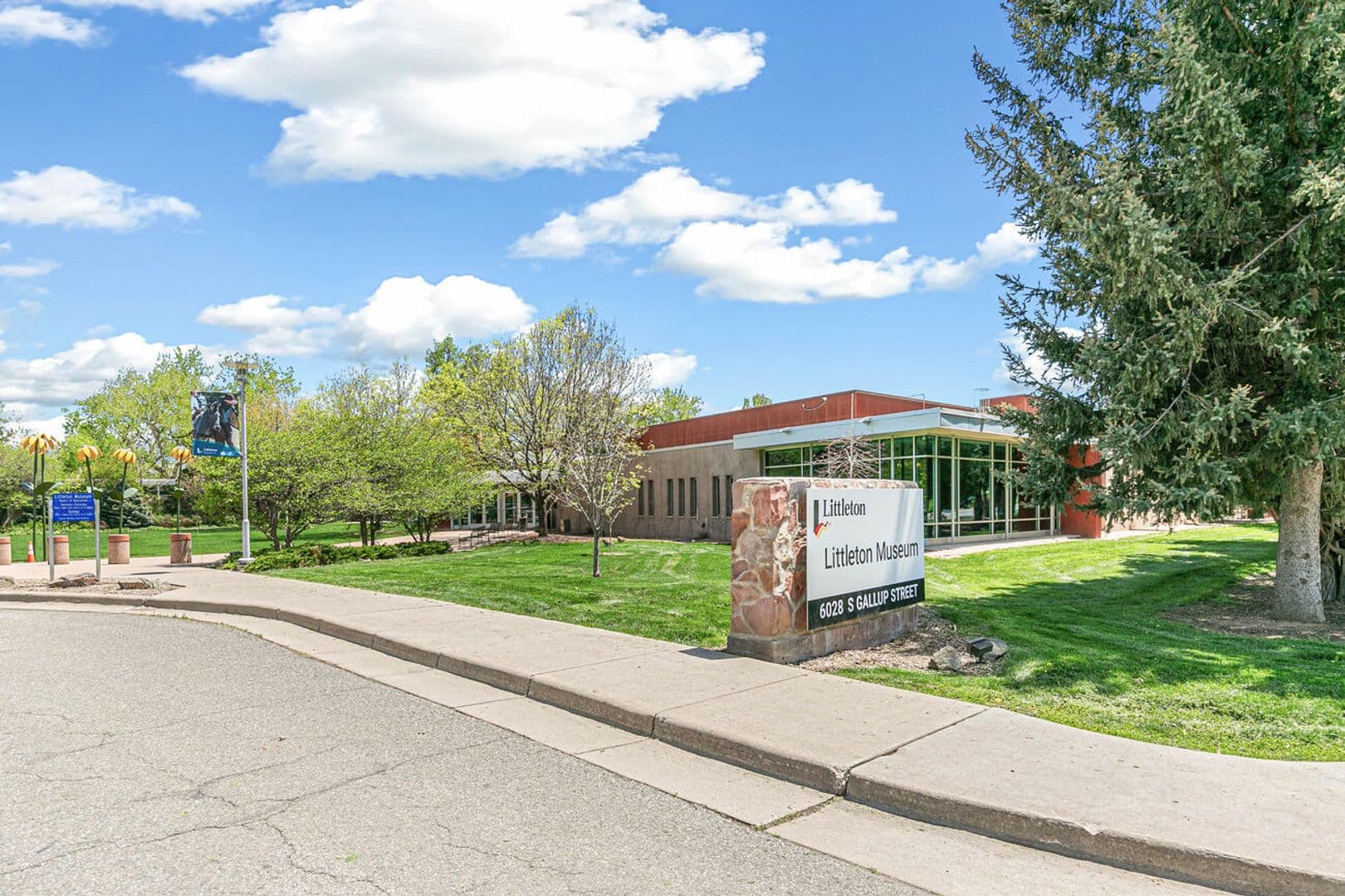 Littleton Apartment: 1116 W. Lilley Ave.