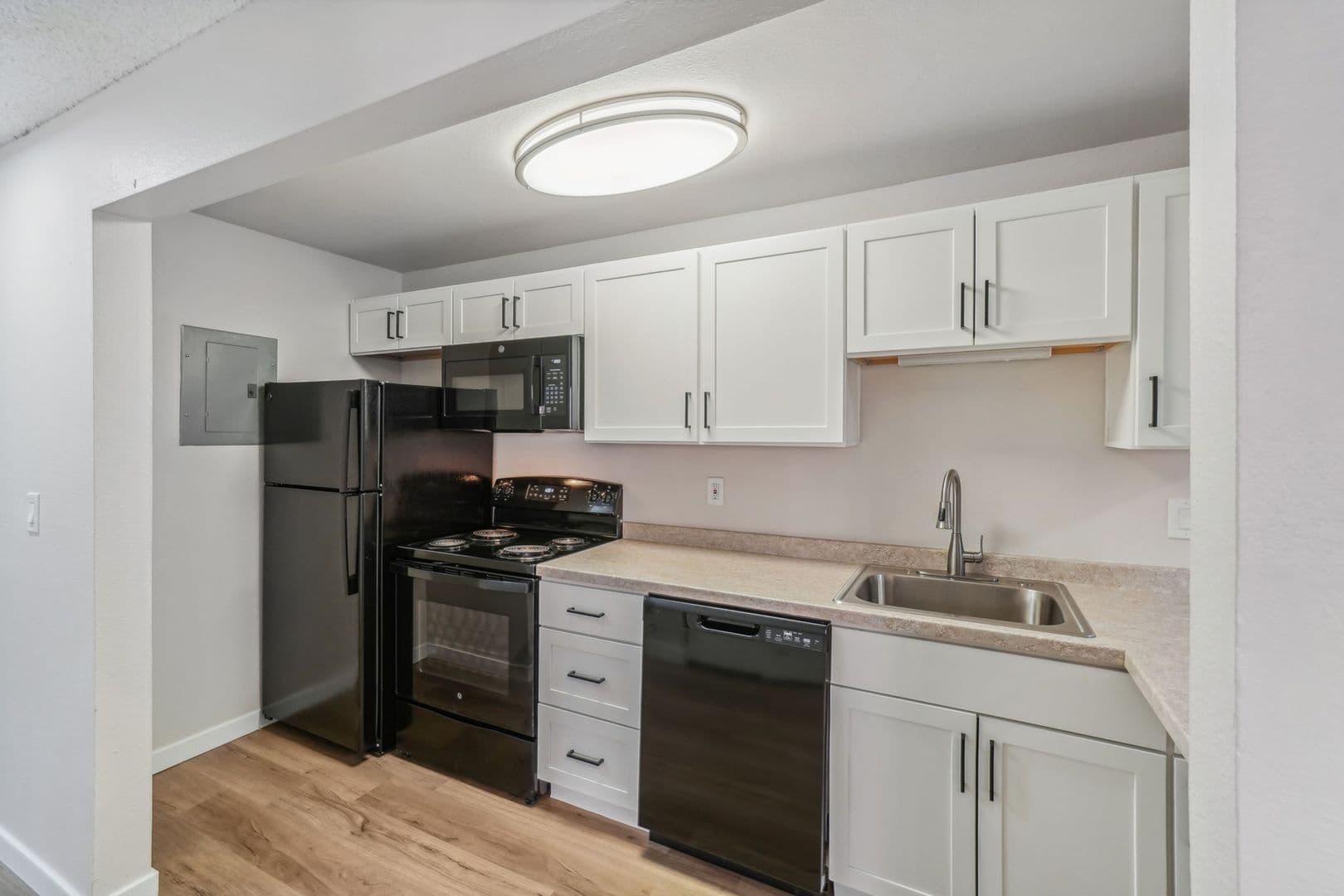 Arvada Apartment: 5370 Allison St.