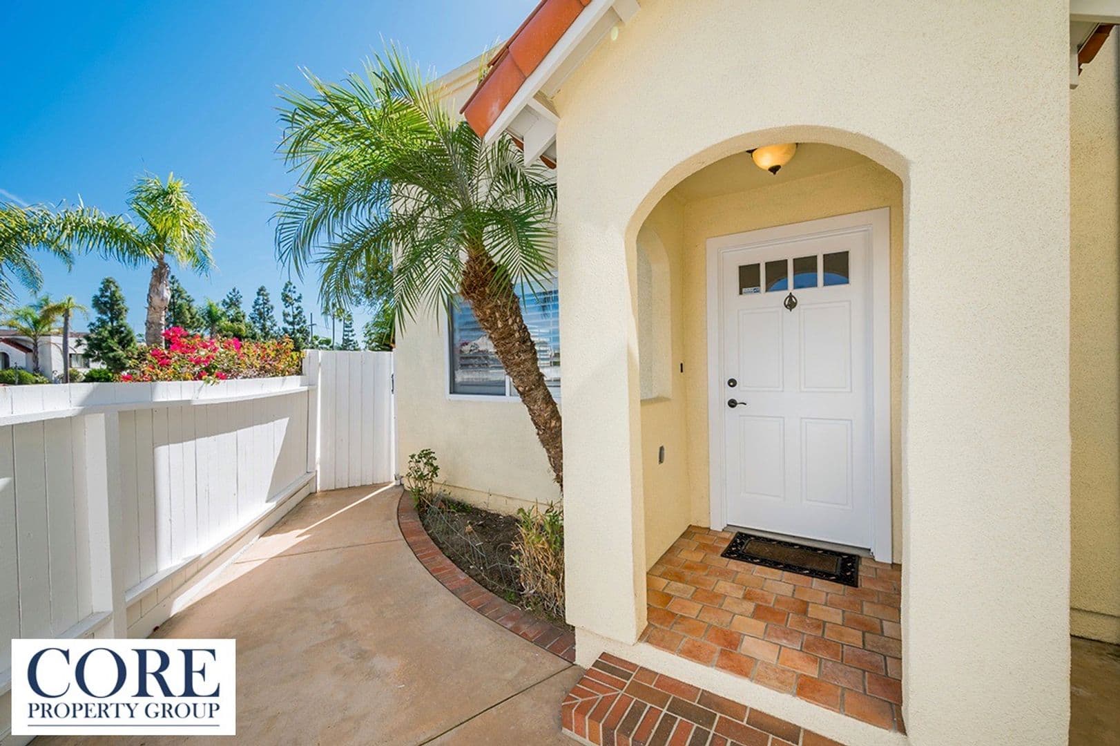 Coronado House: 308 Palm Avenue