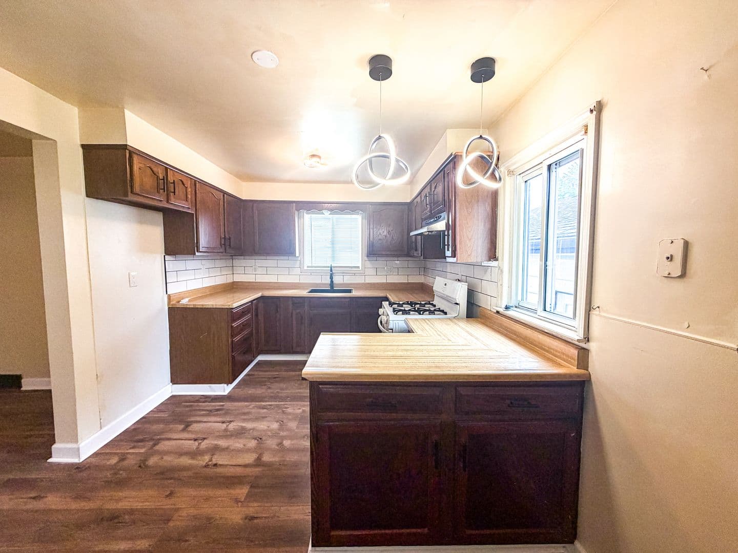 Lorain House: 2947 Colorado Ave