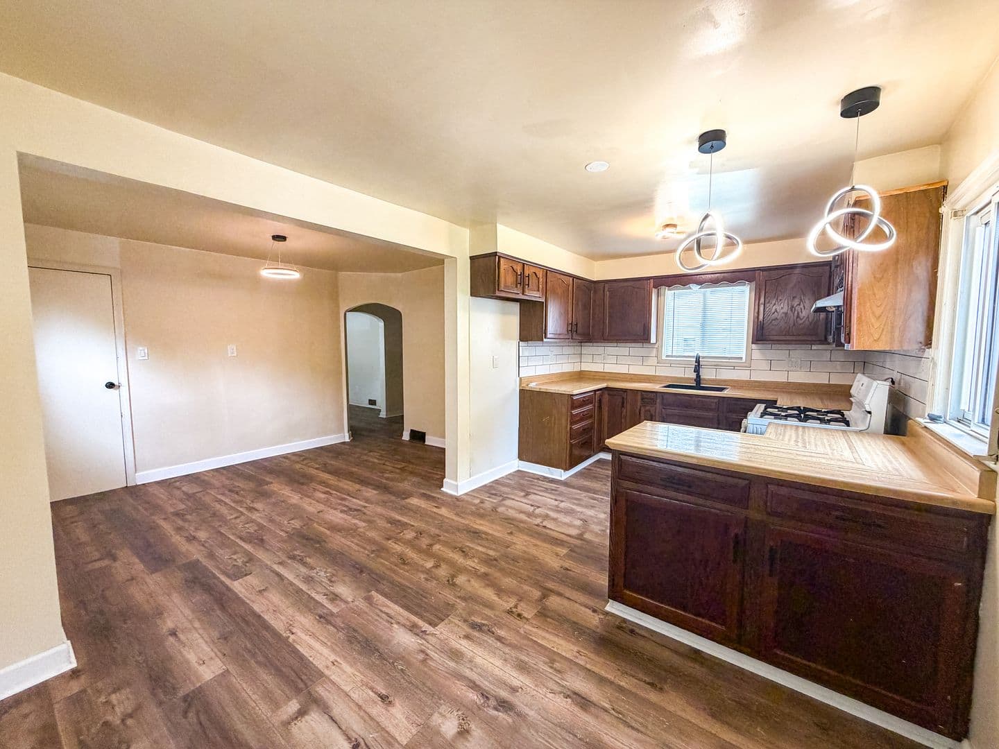 Lorain House: 2947 Colorado Ave