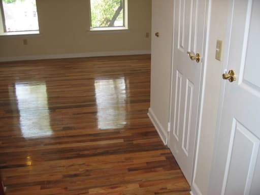 Newark Apartment: 9-19 Roseville Avenue