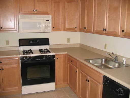 Newark Apartment: 9-19 Roseville Avenue