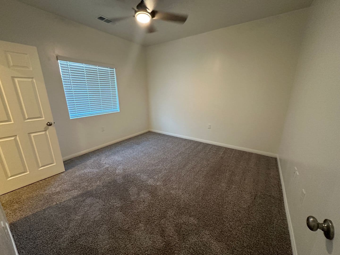 Bakersifeld Apartment: Rosedale Villas