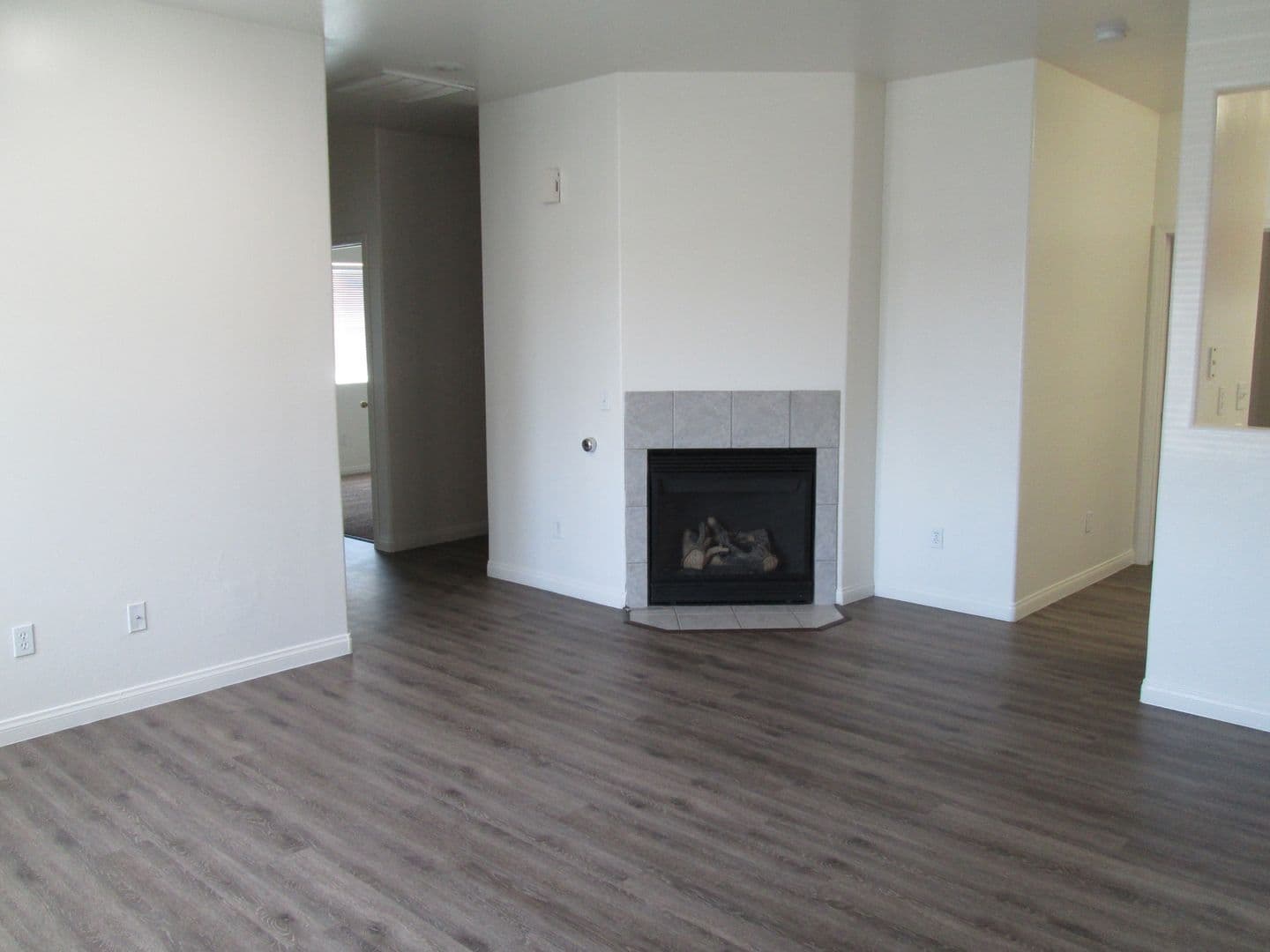 Bakersfield Apartment: 3619 Pine Meadow Drive