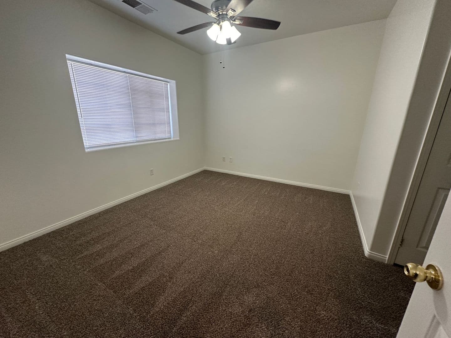 Bakersfield Apartment: 3835 Pine Meadow Drive