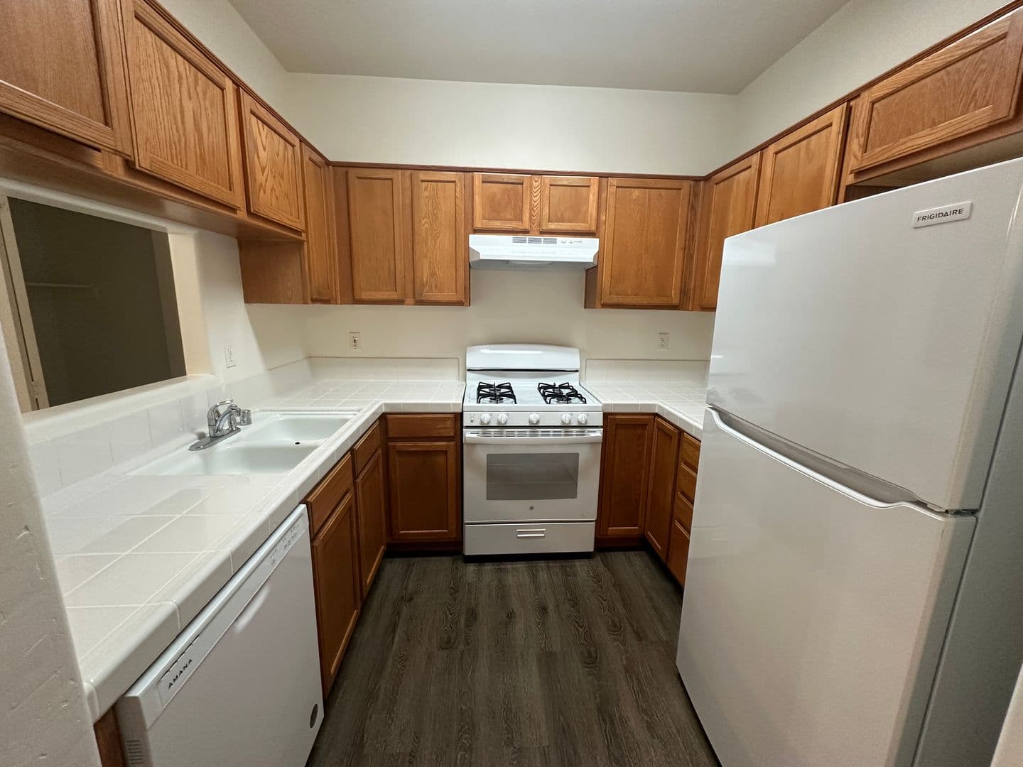 Bakersfield Apartment: 3835 Pine Meadow Drive