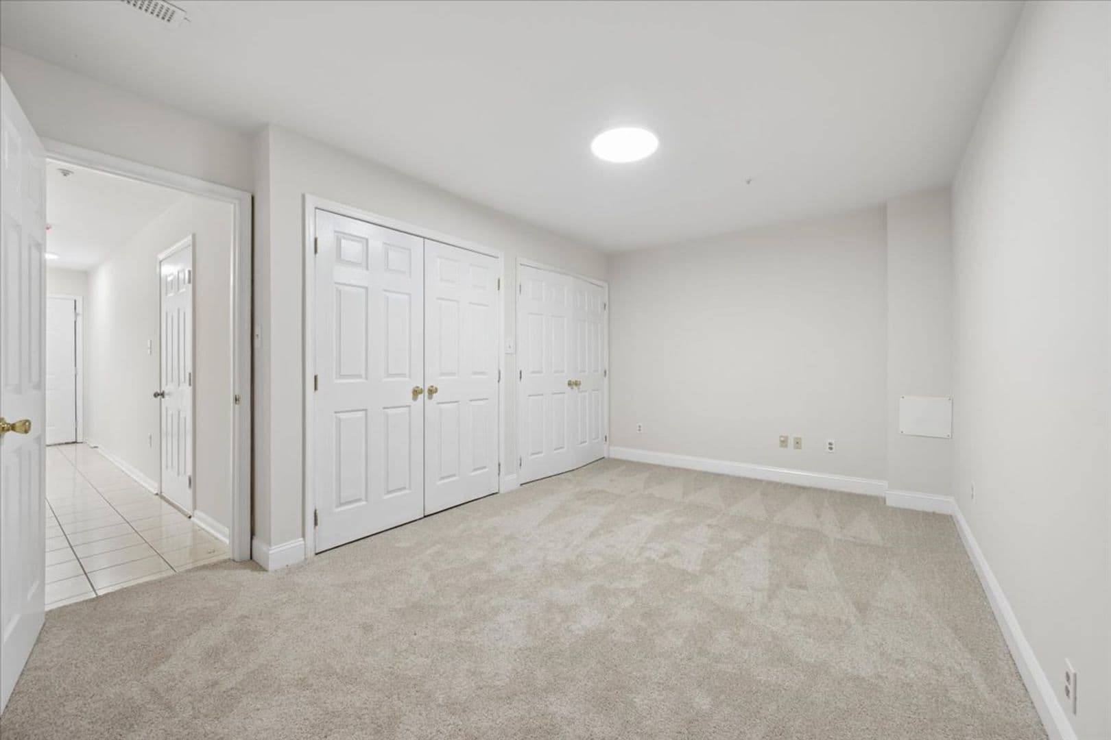 Frederick House: 442 Blossom Lane