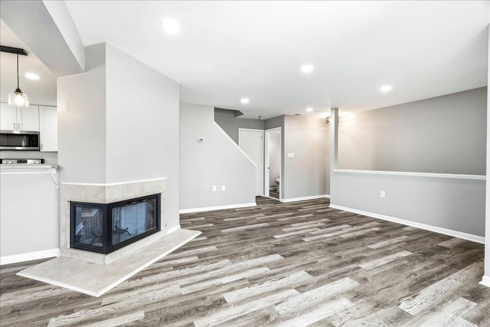Frederick House: 2607 Warren Way