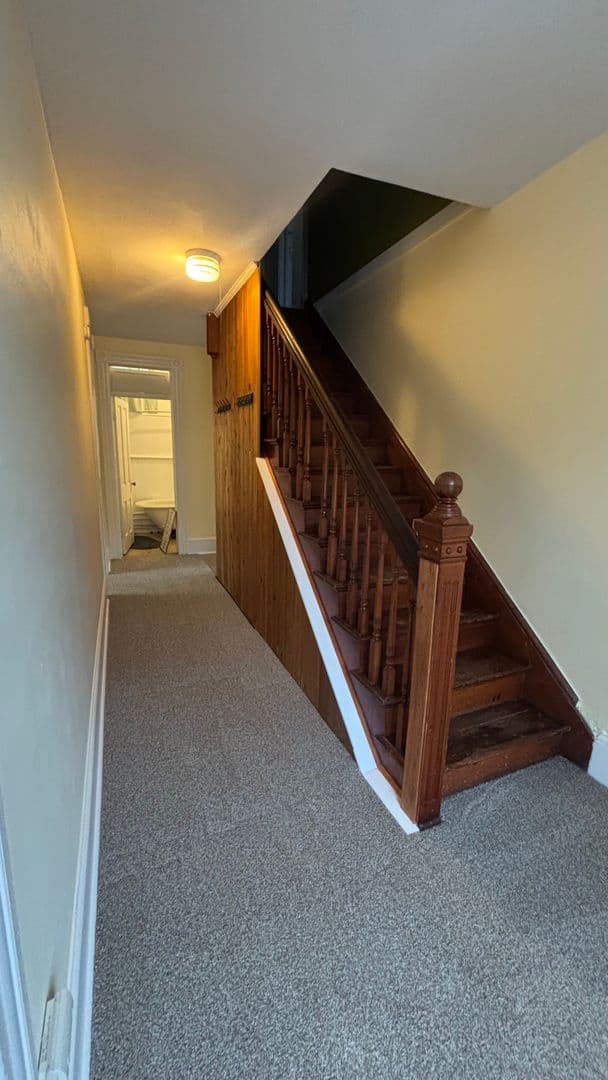 Manitou Springs Apartment: 612 High St.