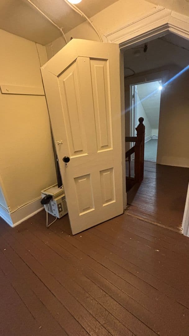 Manitou Springs Apartment: 612 High St.