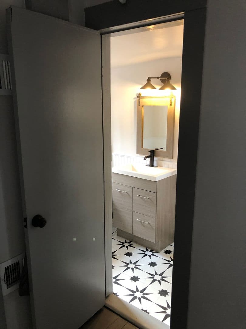 Manitou Springs Apartment: 953 Osage Ave