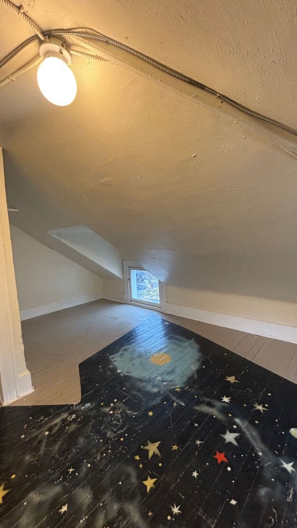 Manitou Springs Apartment: 612 High St.