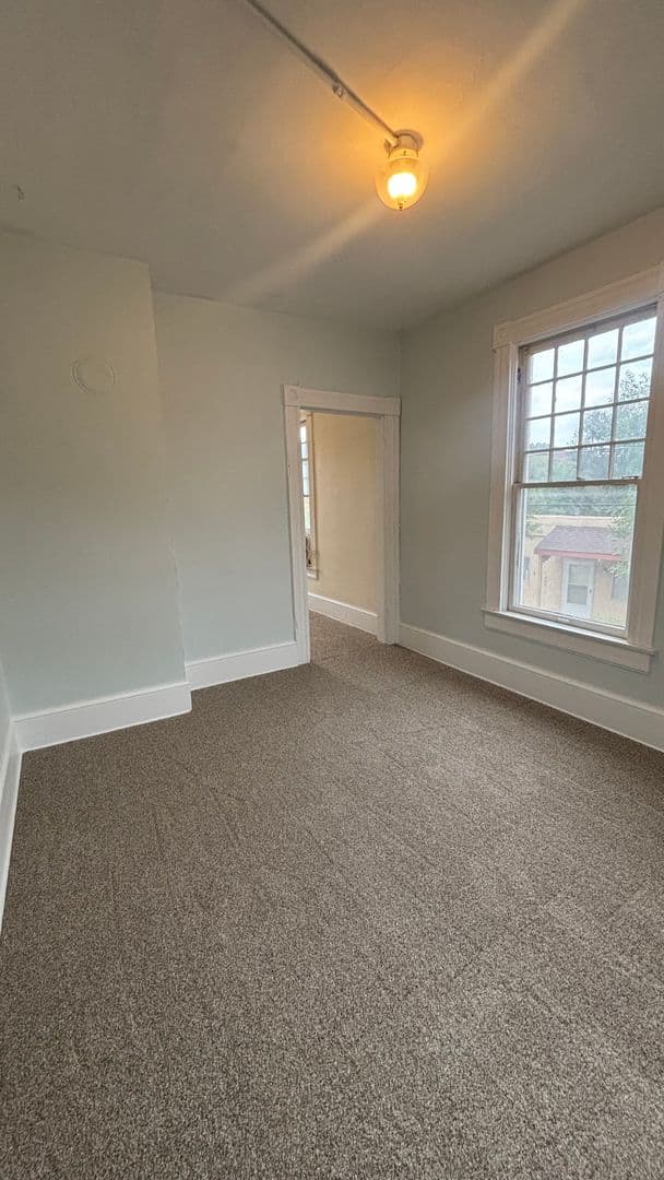 Manitou Springs Apartment: 612 High St.