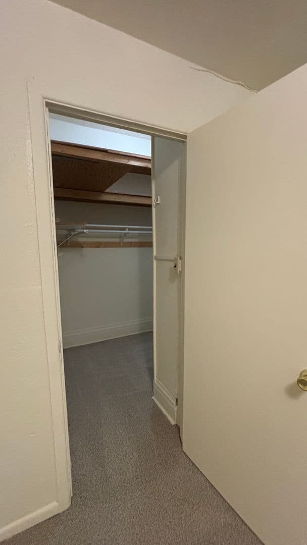 Manitou Springs Apartment: 612 High St.