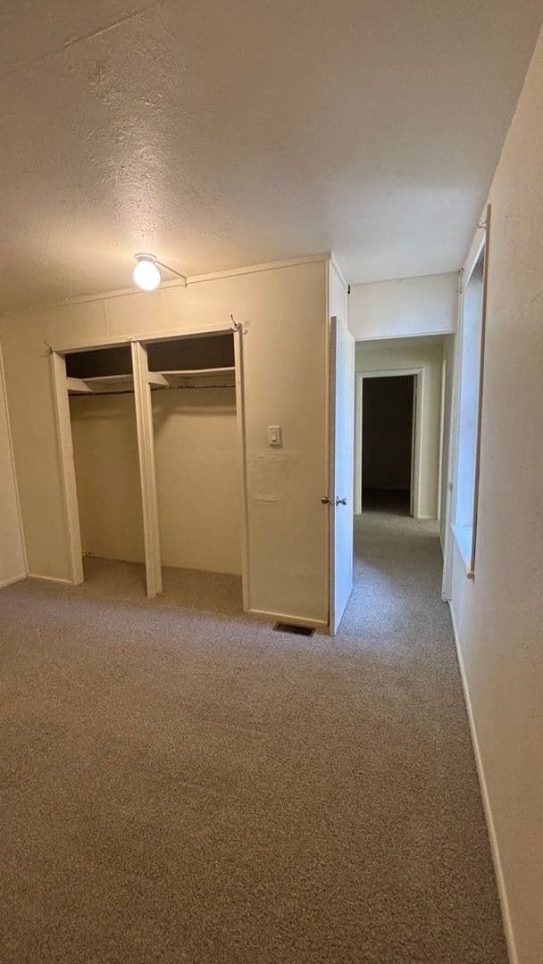 Manitou Springs Apartment: 612 High St.