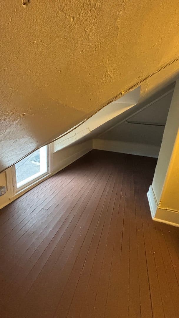 Manitou Springs Apartment: 612 High St.