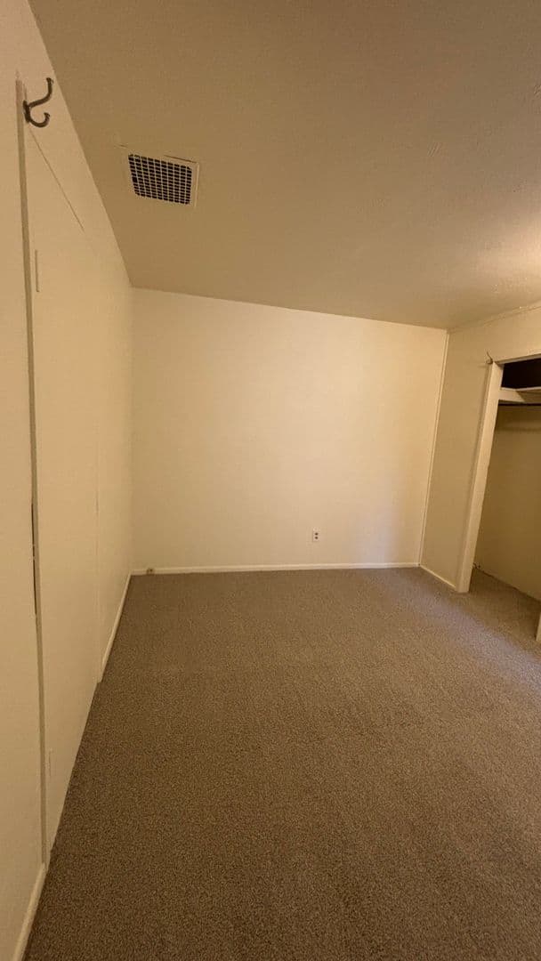 Manitou Springs Apartment: 612 High St.