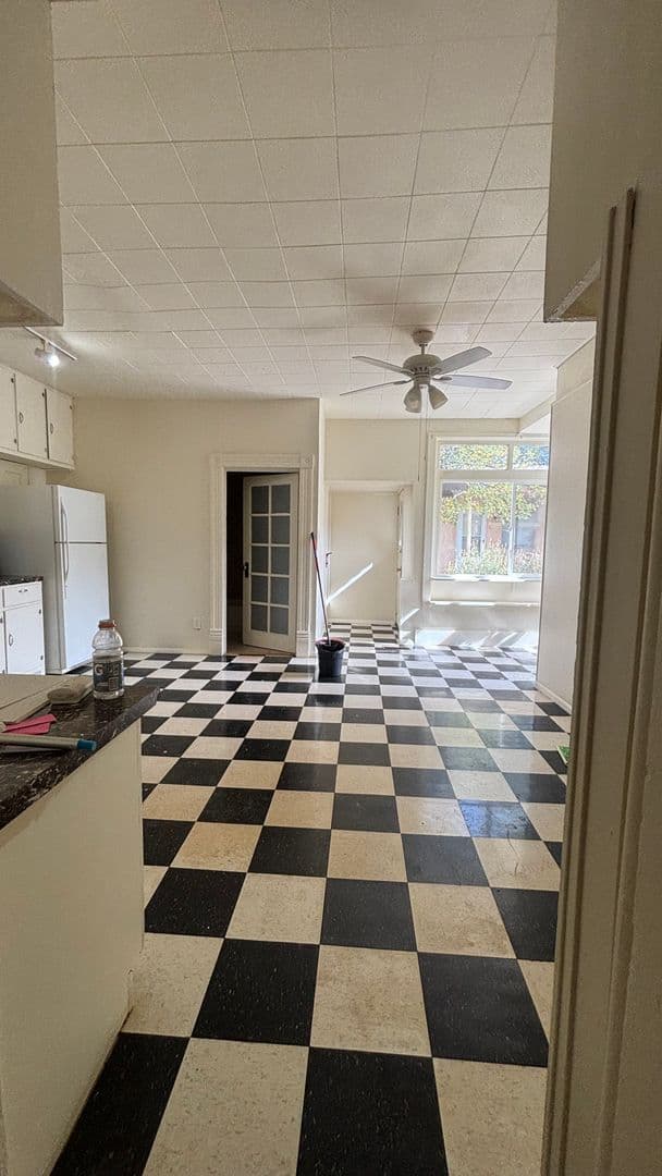 Manitou Springs Apartment: 612 High St.