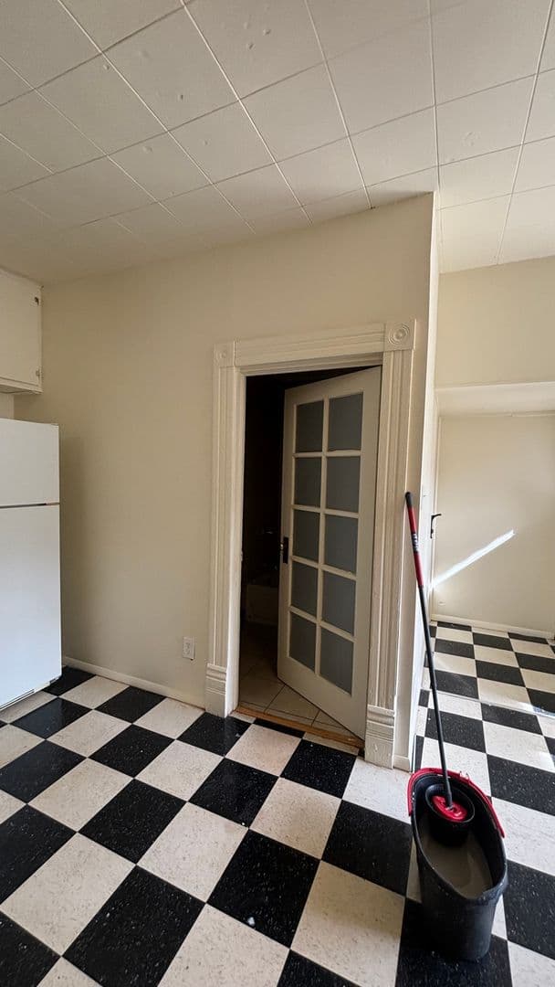 Manitou Springs Apartment: 612 High St.