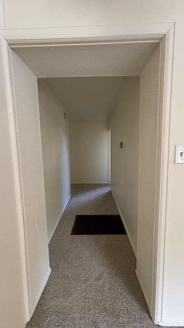 Manitou Springs Apartment: 612 High St.
