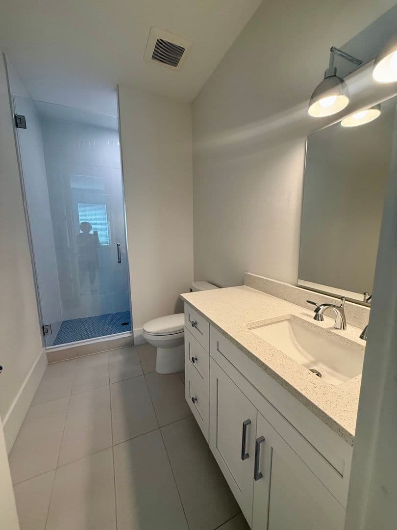 Sarasota House: 3319 S Osprey Avenue