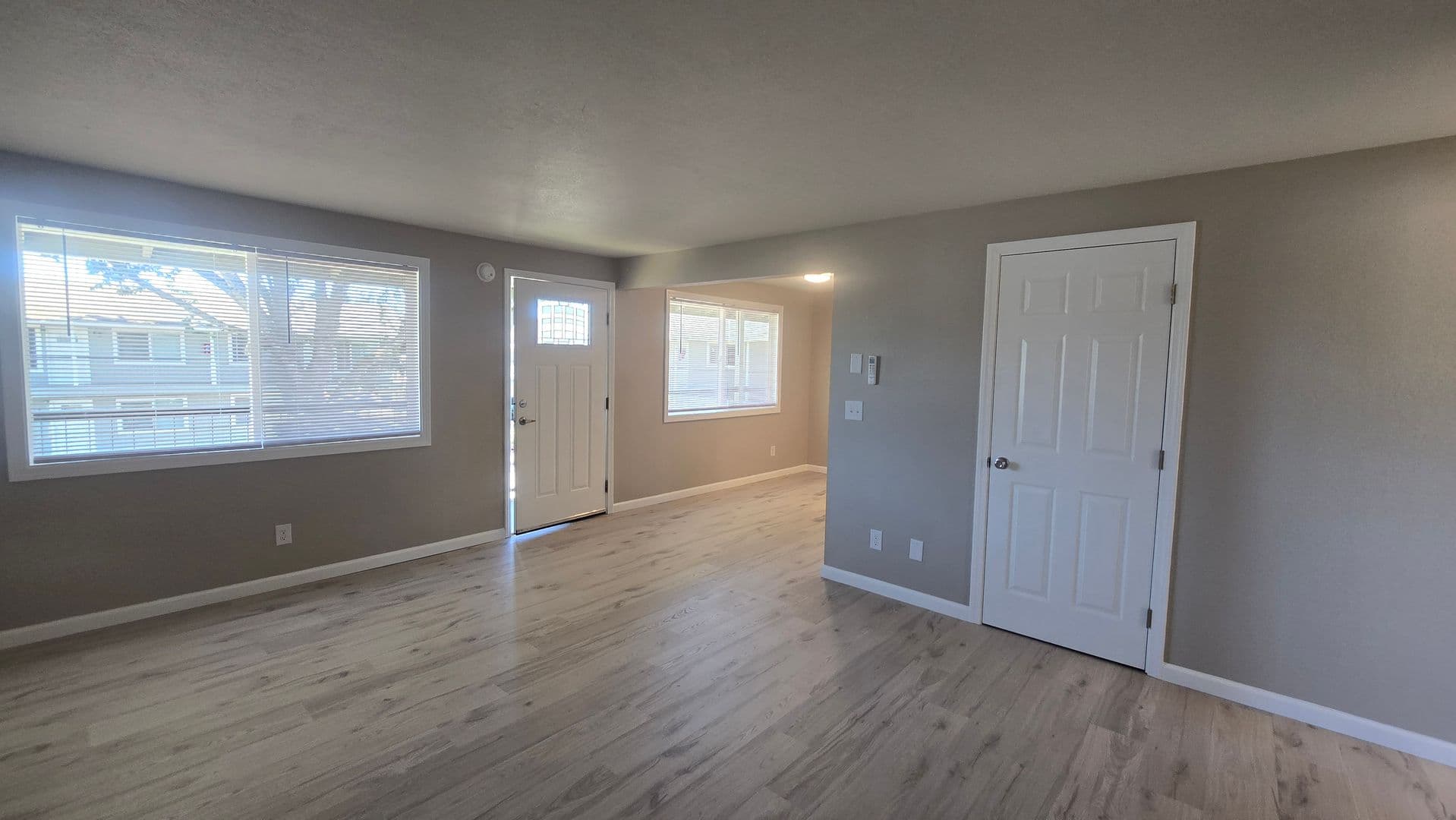 Keizer Apartment: 180 Garland Way N