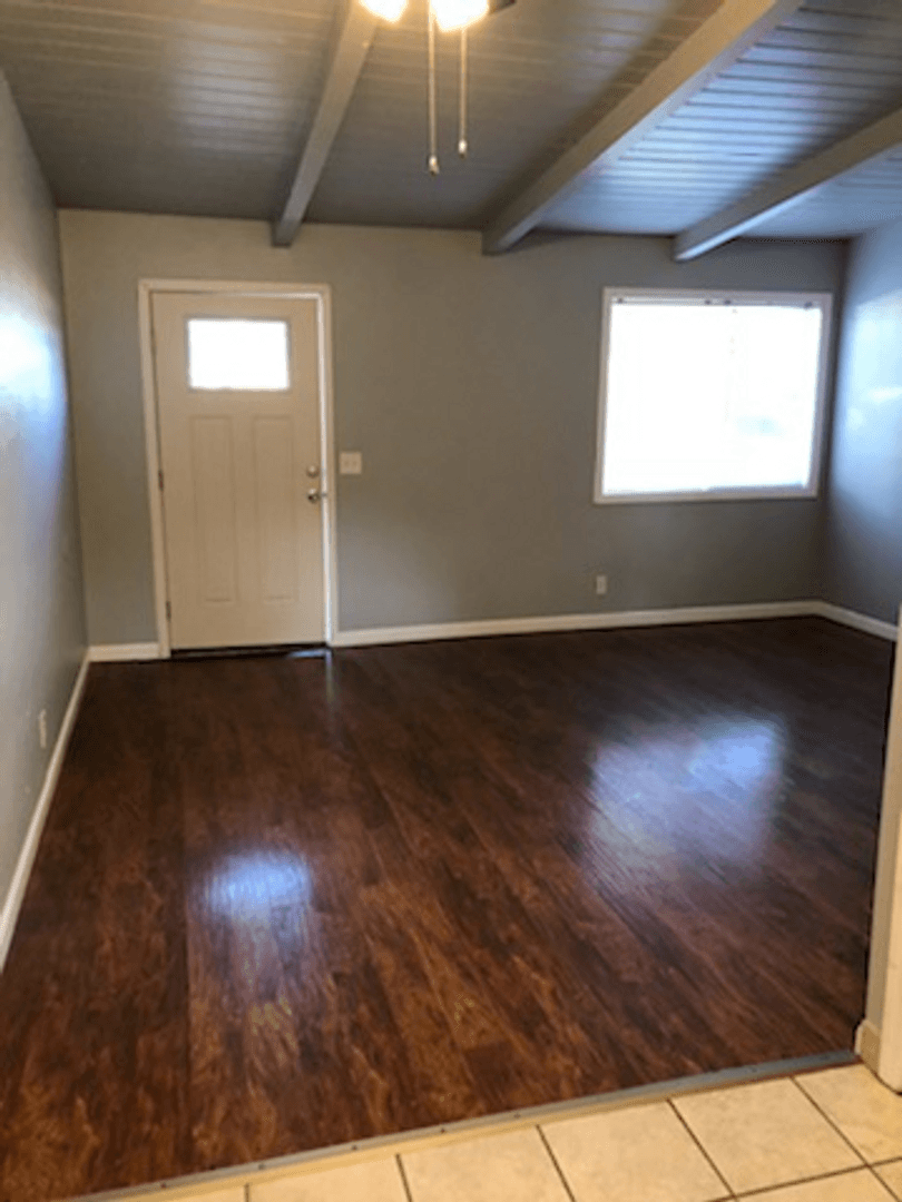 Albany Apartment: 825 SE Waverly  Drive