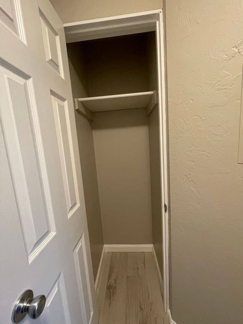 Albany Apartment: 1830 SE Thurston St
