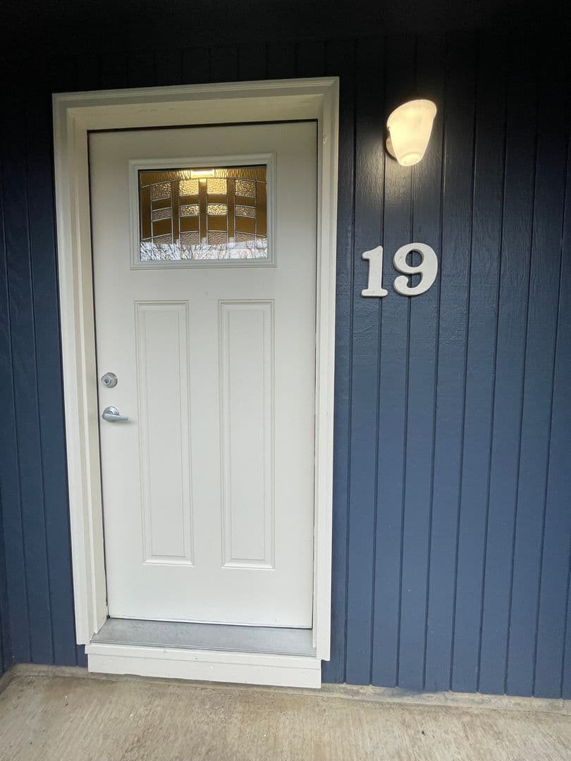 Albany Apartment: 5001 Pacific Blvd SW, Office