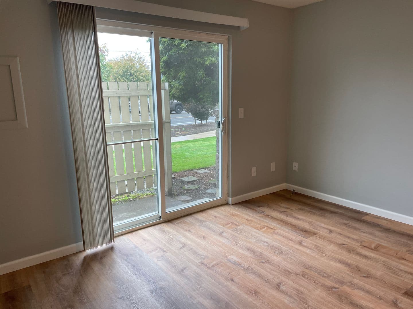 Salem Apartment: 1102-1180 Pine St NE
