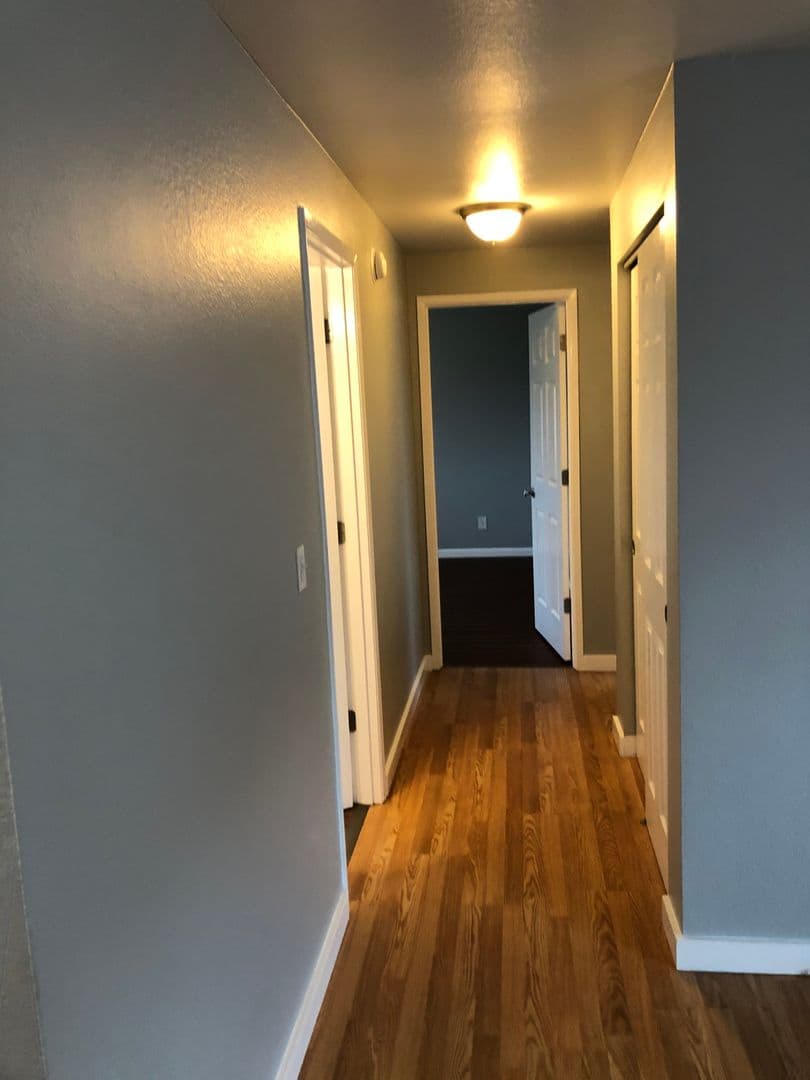 Albany Apartment: 5001 Pacific Blvd SW, Office
