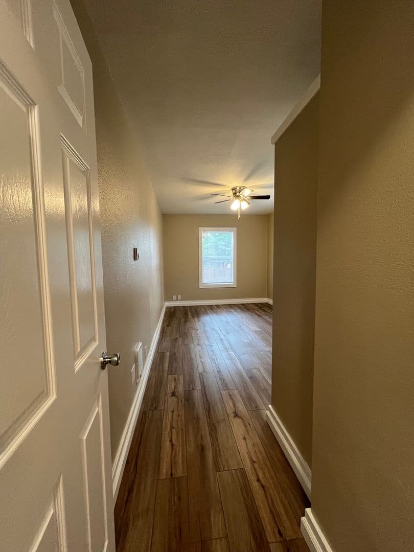 Grand Ronde Apartment: 8625 Grand Ronde Road