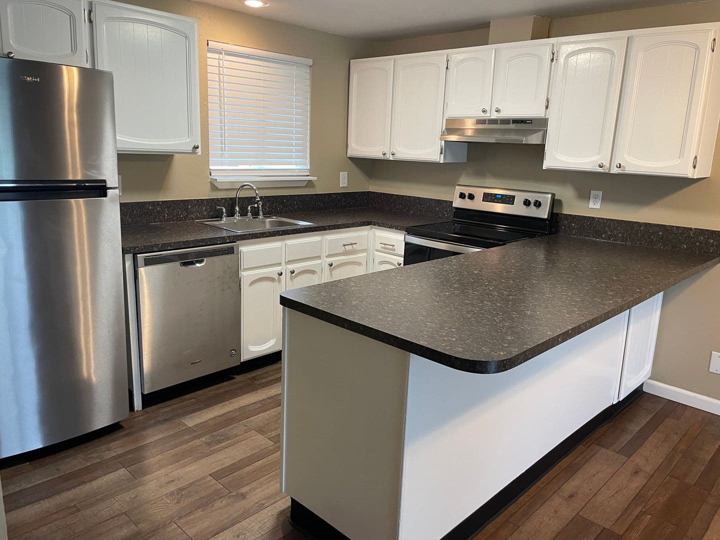 Eugene Apartment: 3659 West 18Th Ave, #6, Office