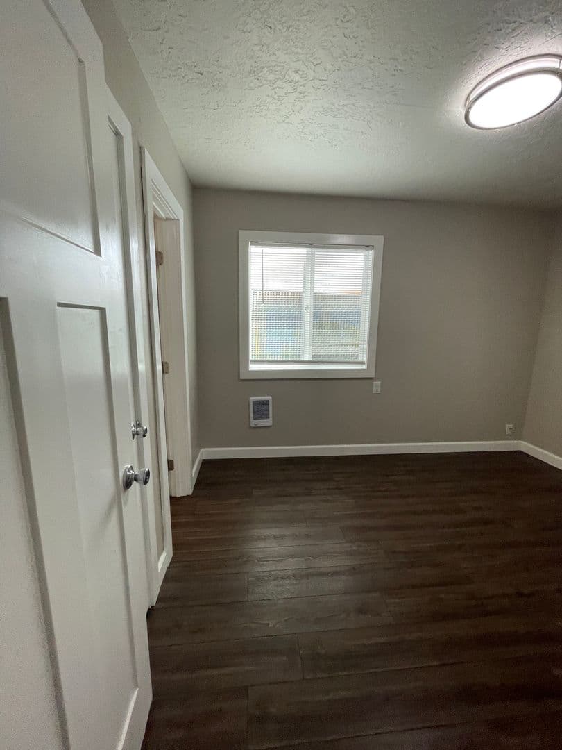 Salem Apartment: PO Box 5517