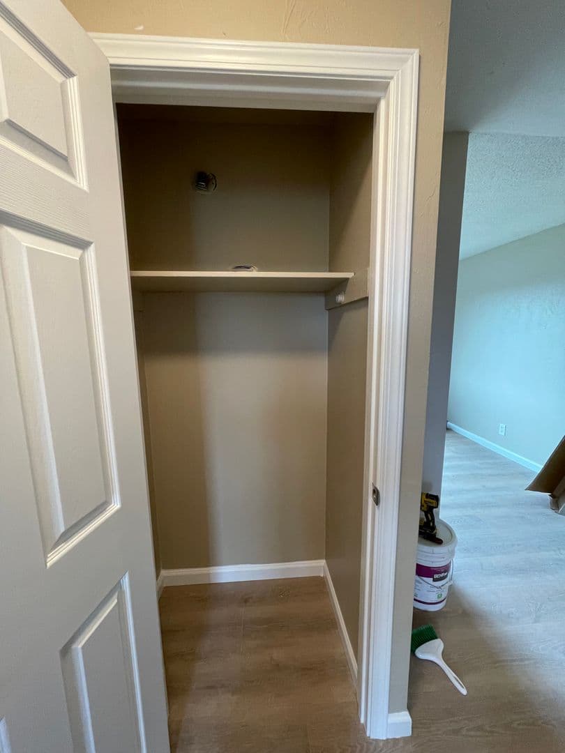 Albany Apartment: 1830 SE Thurston St