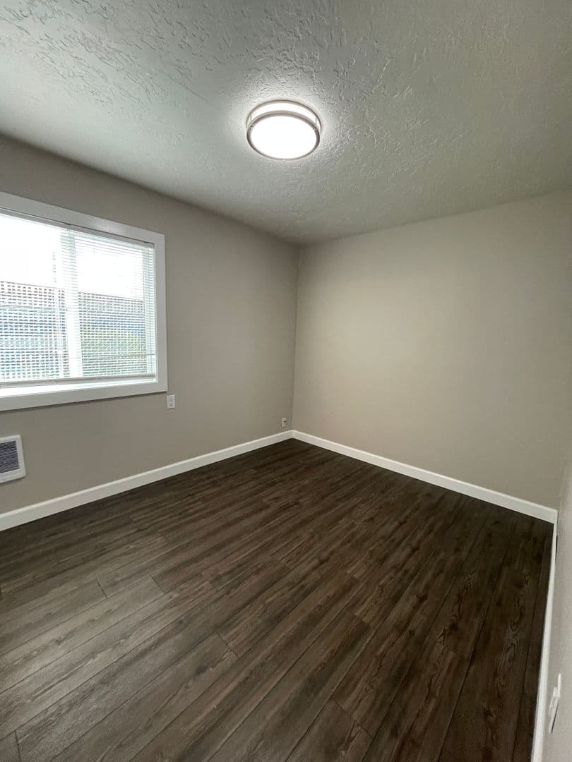 Salem Apartment: PO Box 5517
