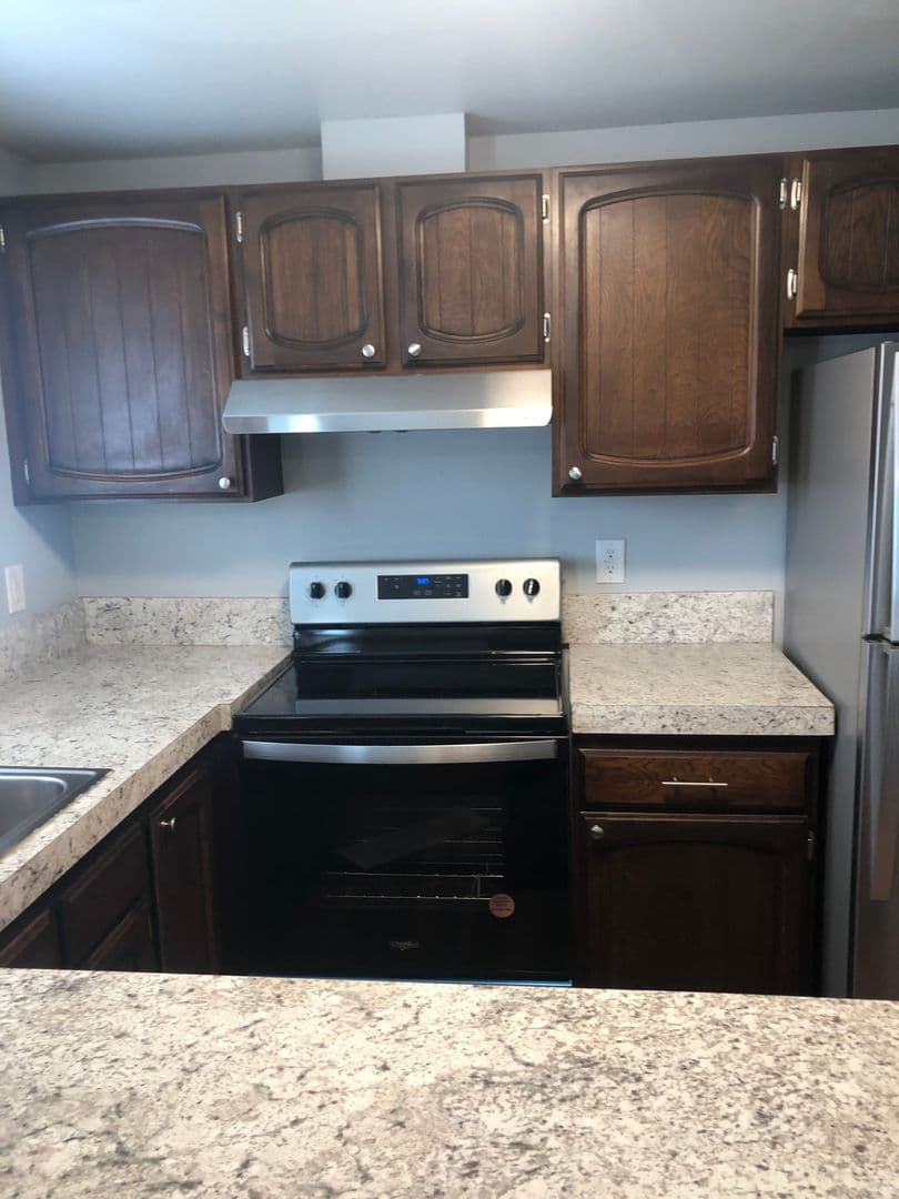 Eugene Apartment: 3659 West 18Th Ave, #6, Office