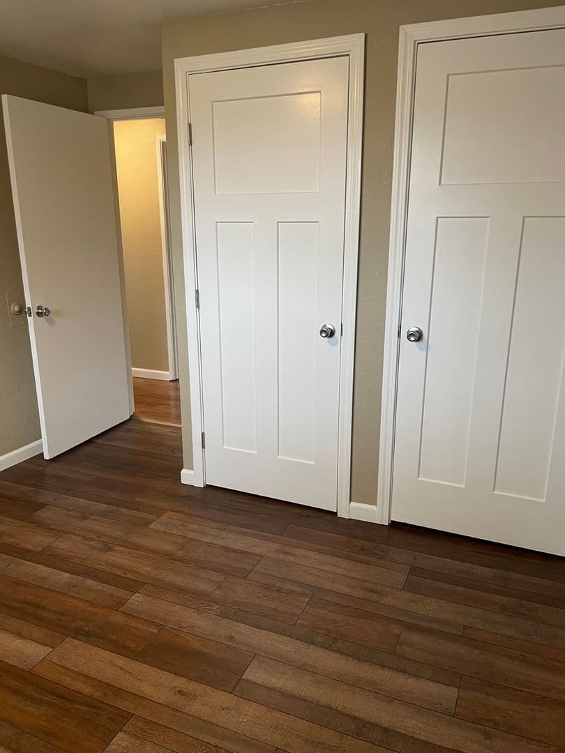 Eugene Apartment: 3659 West 18Th Ave, #6, Office