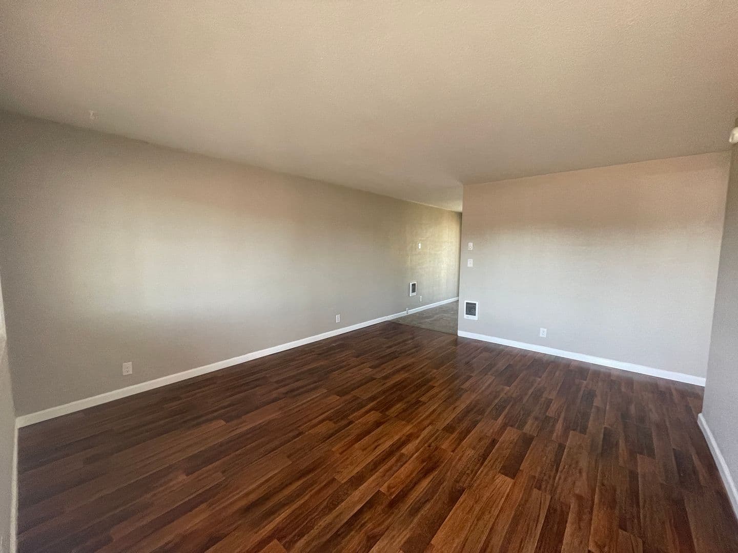 Salem Apartment: 8th Street NW