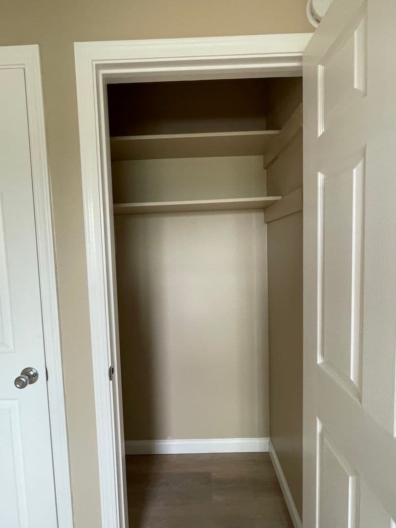 Albany Apartment: 1830 SE Thurston St