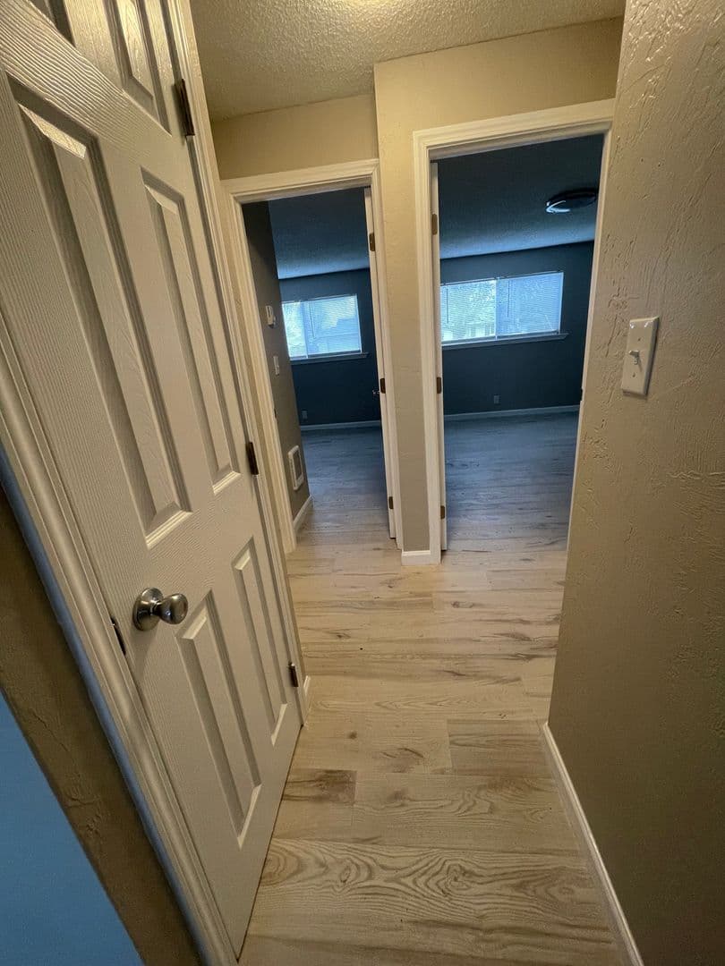 Albany Apartment: 1830 SE Thurston St