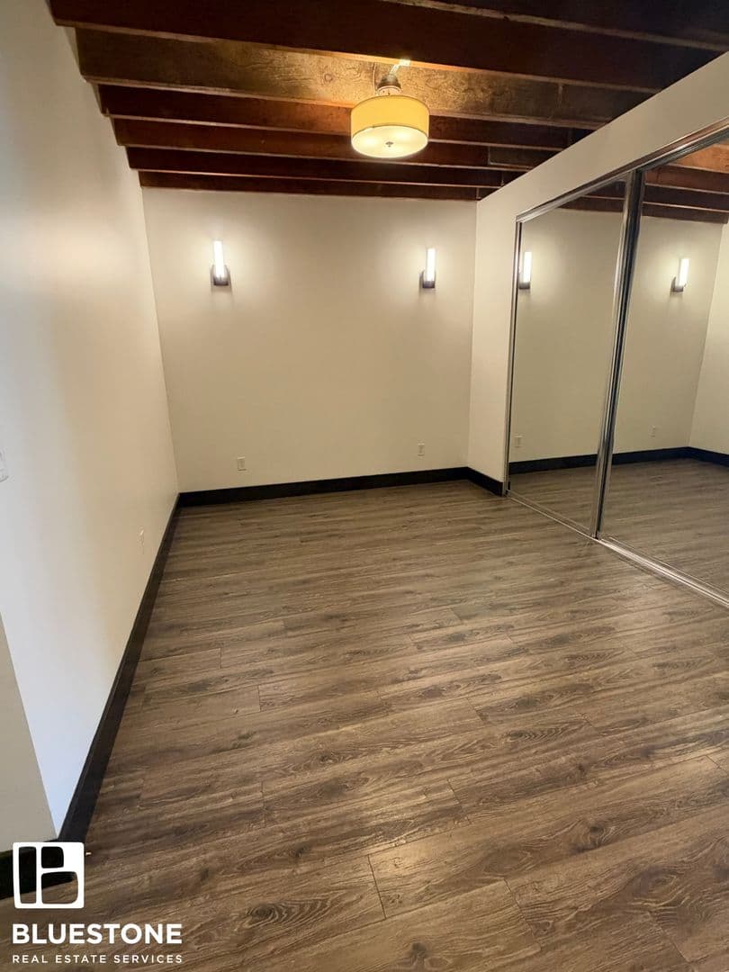 Salem Apartment: 241, 255, 249 Liberty ST NE