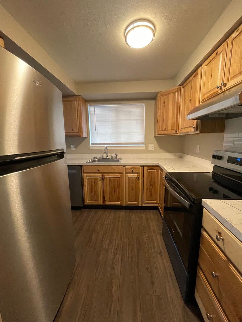 Albany Apartment: 5001 Pacific Blvd SW, Office