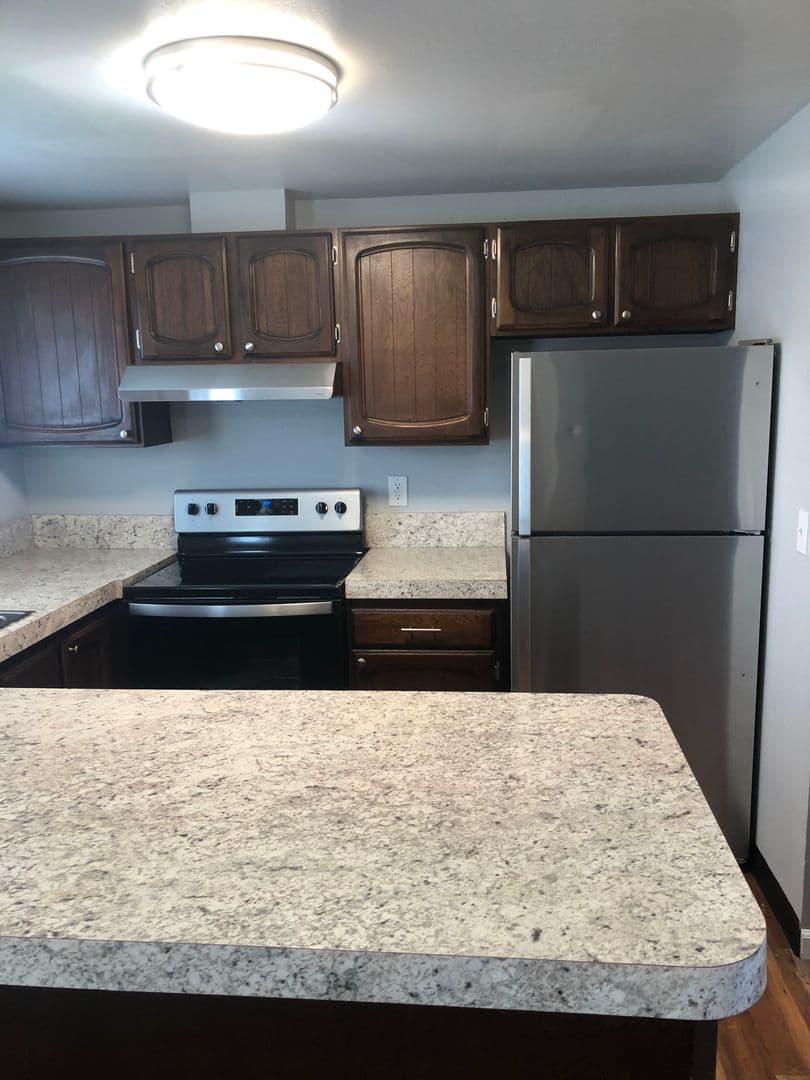 Eugene Apartment: 3659 West 18Th Ave, #6, Office